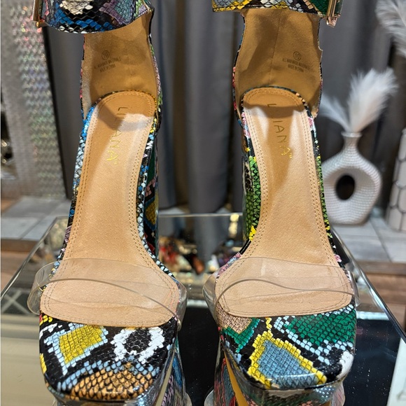 Liliana Shoes - LILIANA SNAKESKIN
YUKO PLATFORM CHUNKY HEEL
